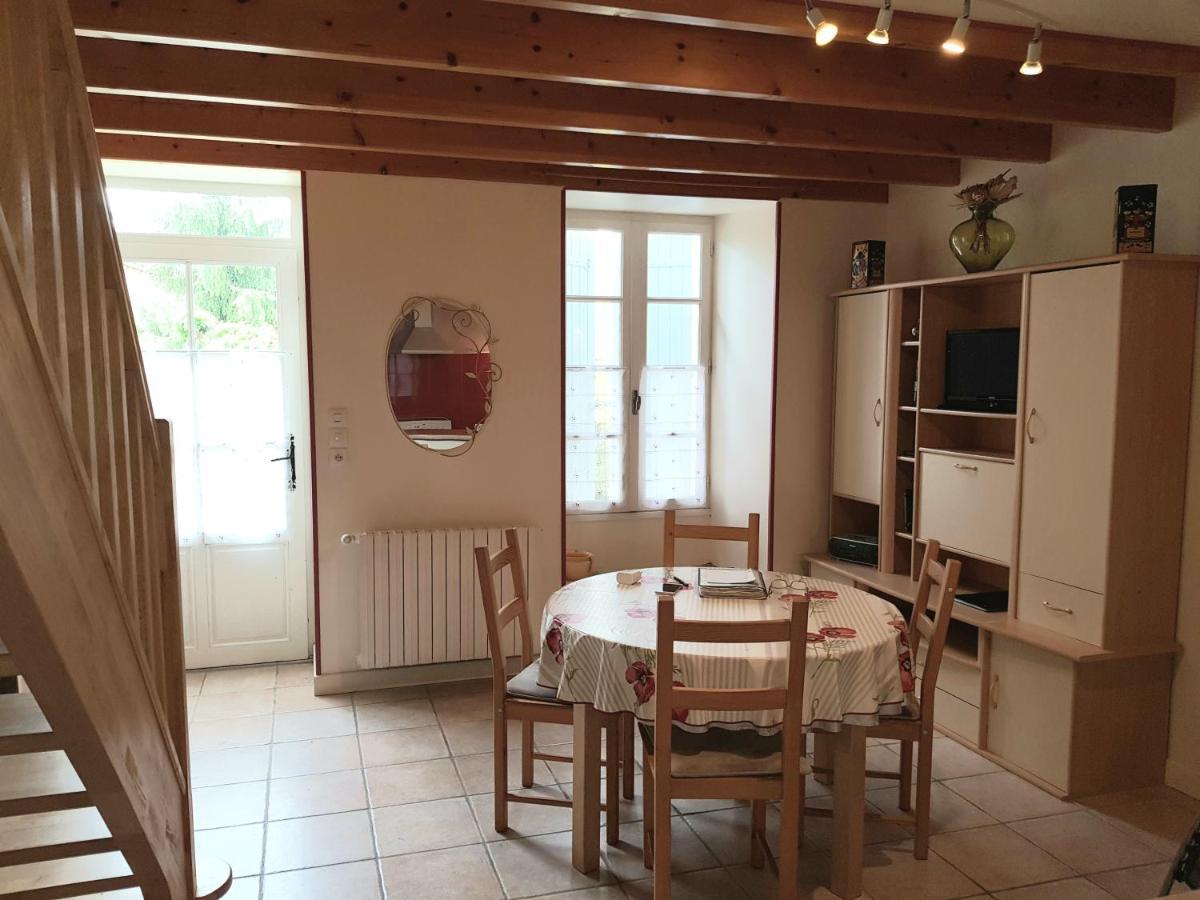 Terrasse & Jardin Villa Жонзак Екстериор снимка